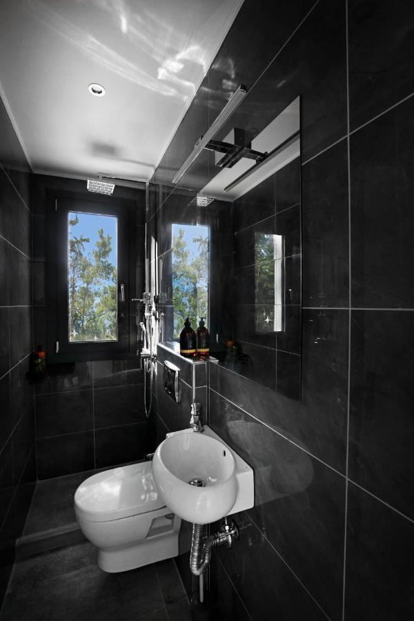 Dasylio - Earthy Living Homes Lalyssos Eksteriør billede